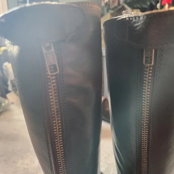 Frye Melissa Button Back Zip women's boot - Picture 6 of 13